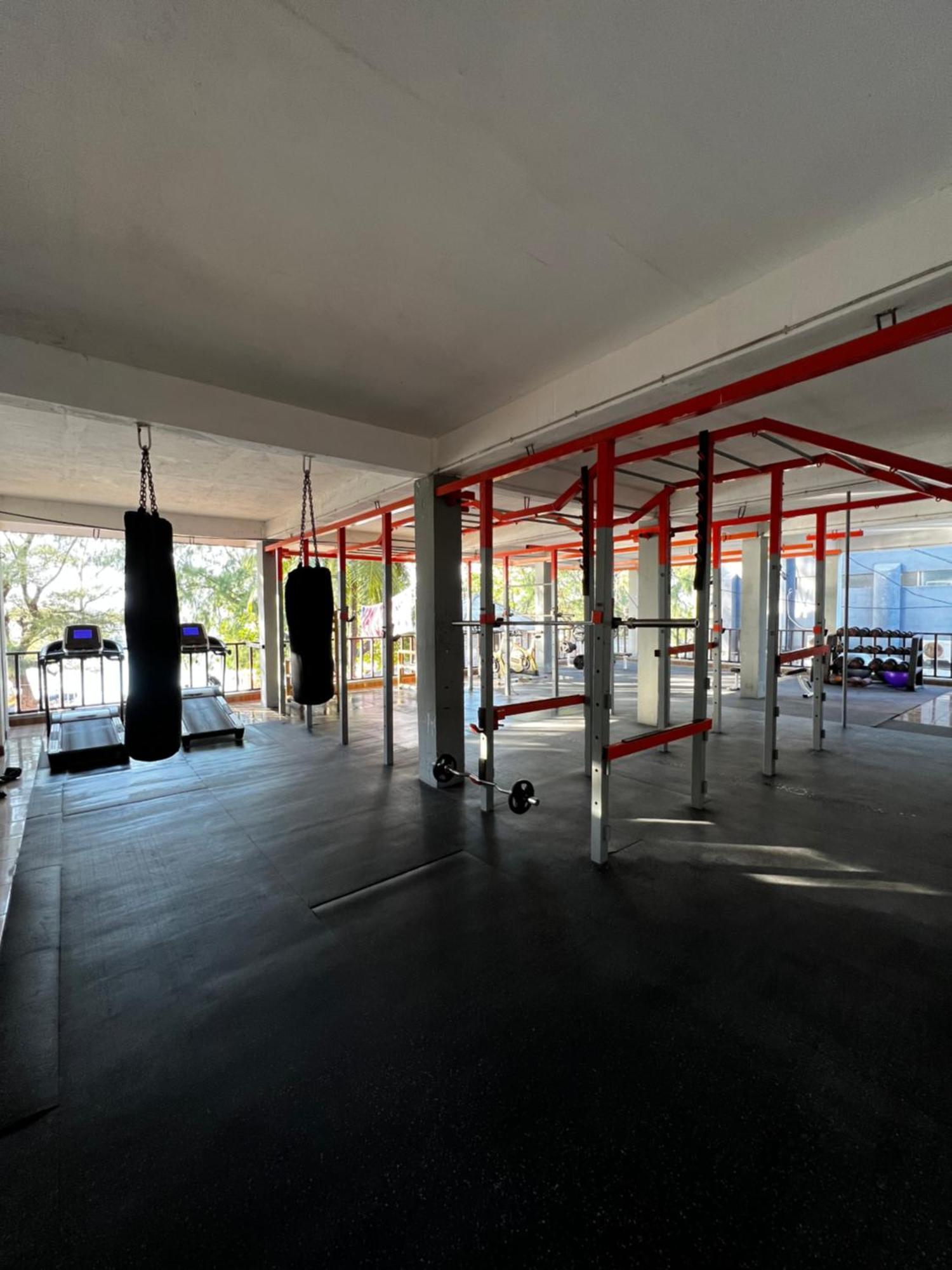 Tropica Gili Total Body Fit - Free Access Gym And Coworking Space Gili Trawangan Eksteriør bilde