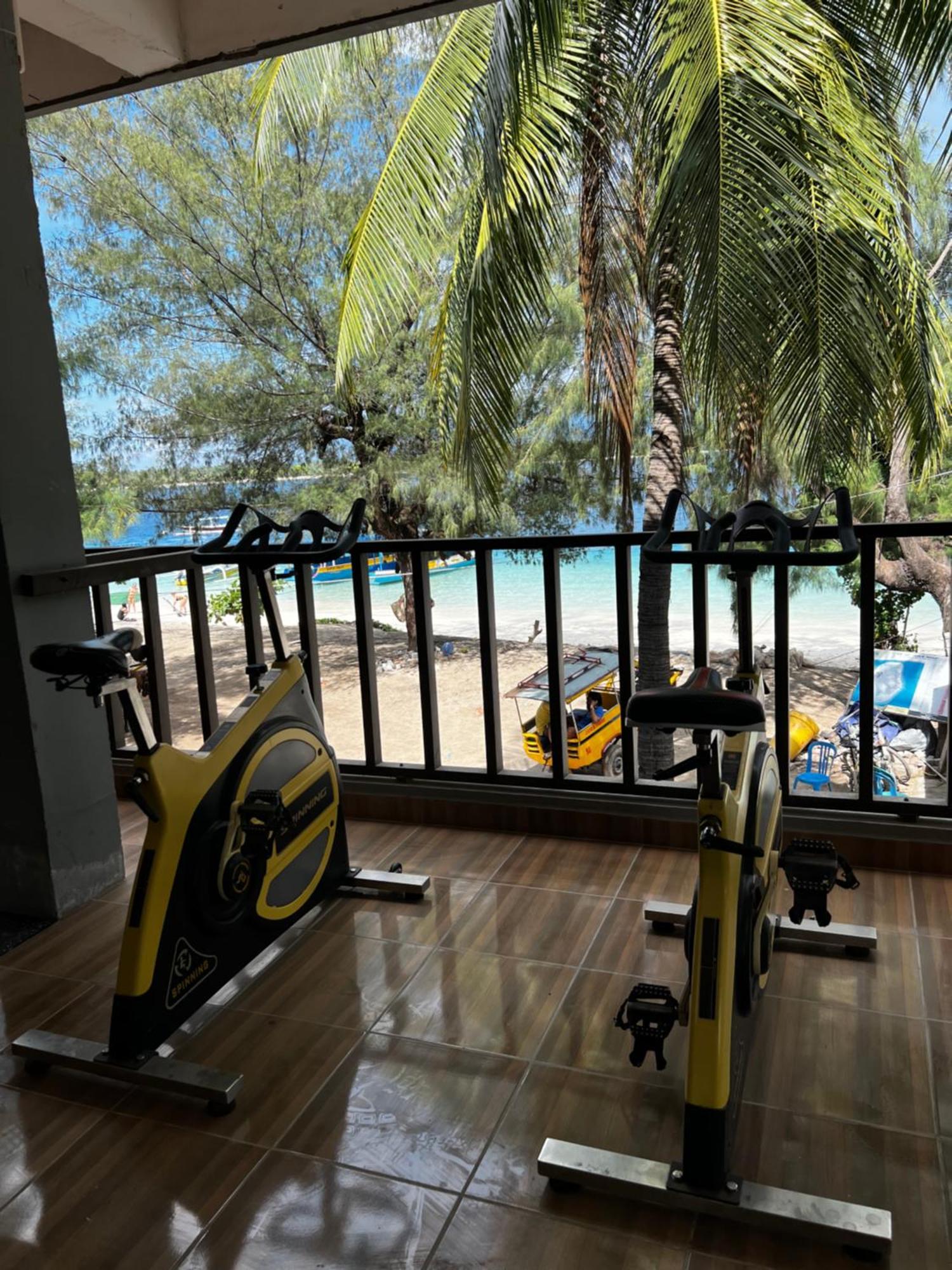 Tropica Gili Total Body Fit - Free Access Gym And Coworking Space Gili Trawangan Eksteriør bilde