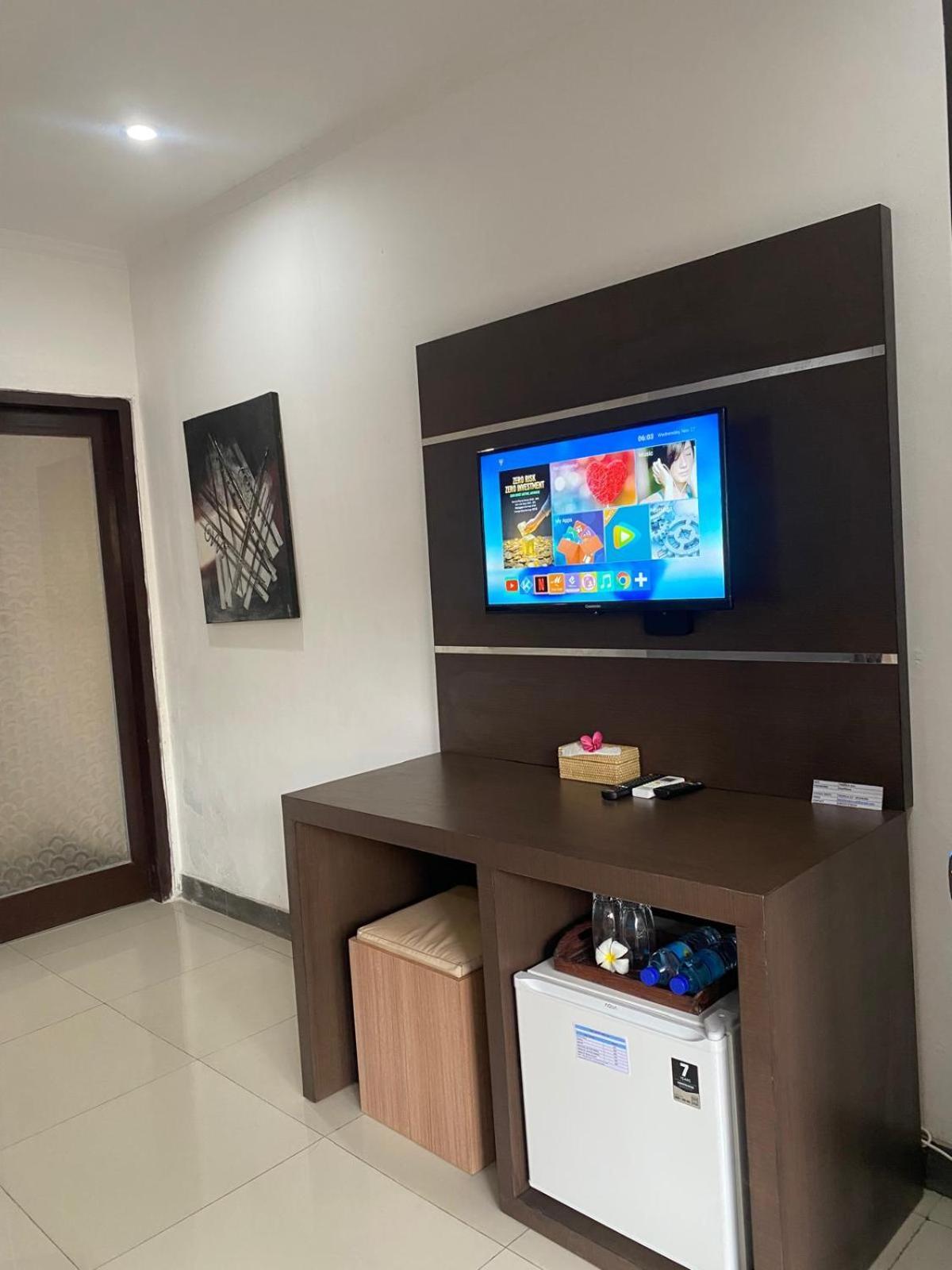 Tropica Gili Total Body Fit - Free Access Gym And Coworking Space Gili Trawangan Eksteriør bilde