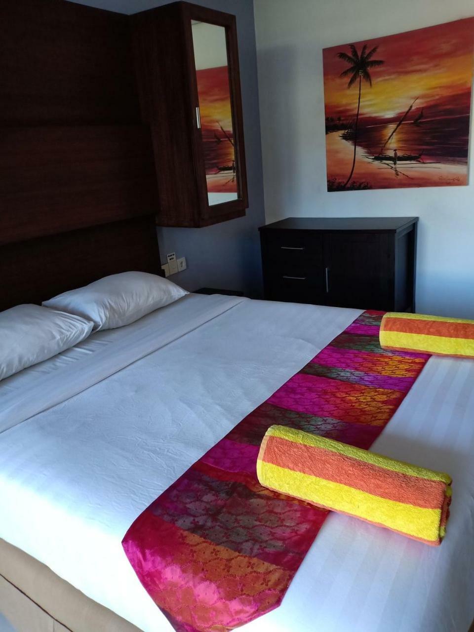 Tropica Gili Total Body Fit - Free Access Gym And Coworking Space Gili Trawangan Eksteriør bilde